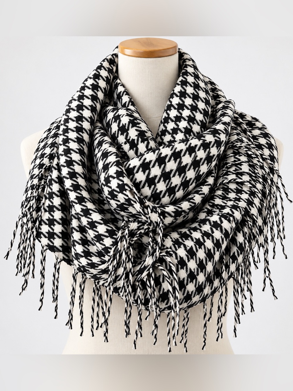 100% Cashmere Houndstooth Scarf Black White Fringe Made in Mongolia